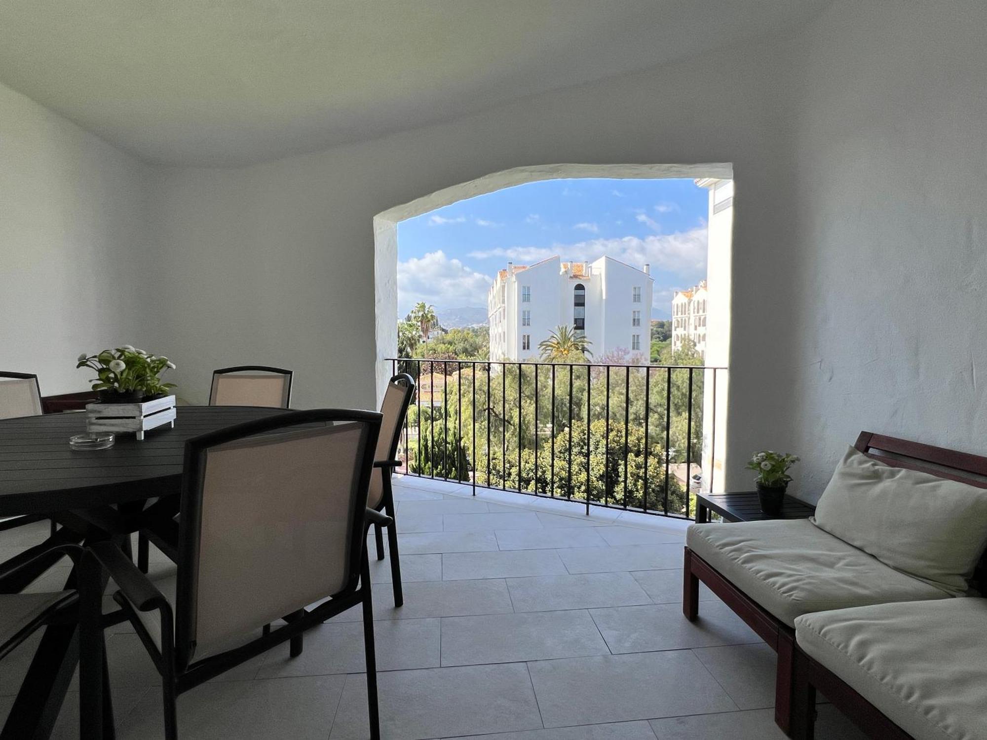 Jardines Del Puerto For Up To 6, Totally Refurbished 2025, Gardens, Pools, Garage, Wifi Apartment Marbella